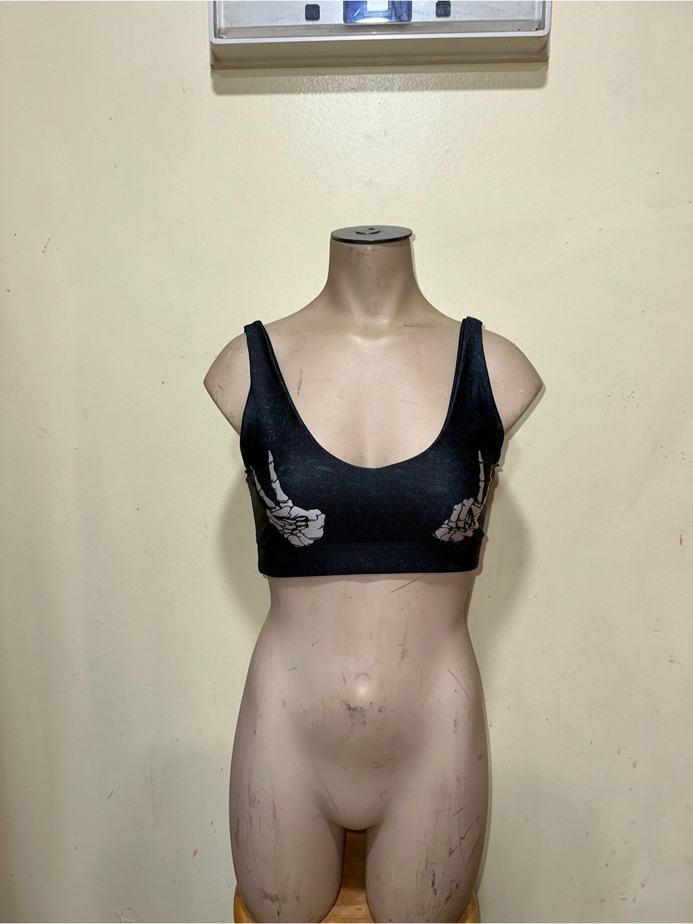 Woman’s Goldsheep athletic sports bra skeleton